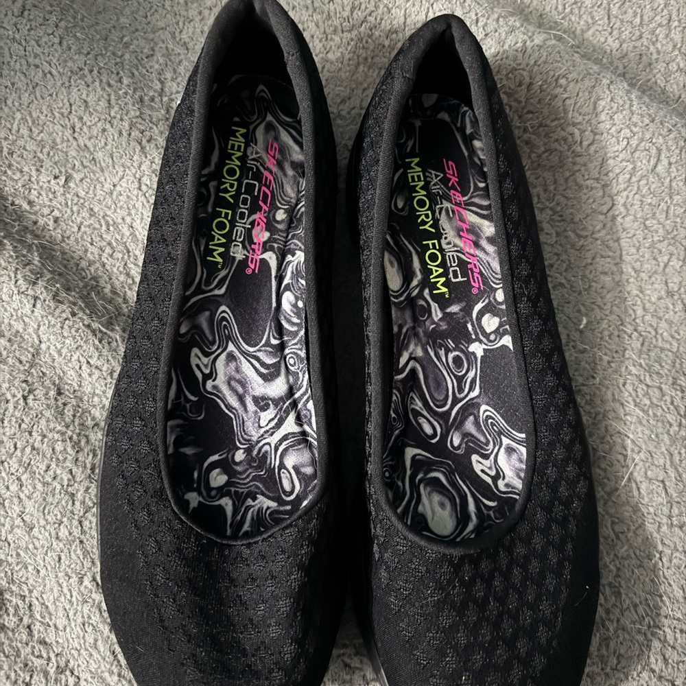 Skechers Women's Black Memory Foam Shoes